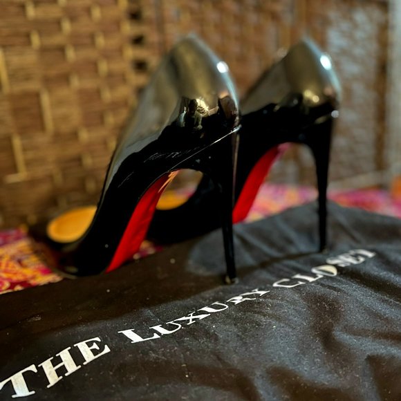 Christian Louboutin Shoes - Christian Louboutin Black Patent Leather So Kate